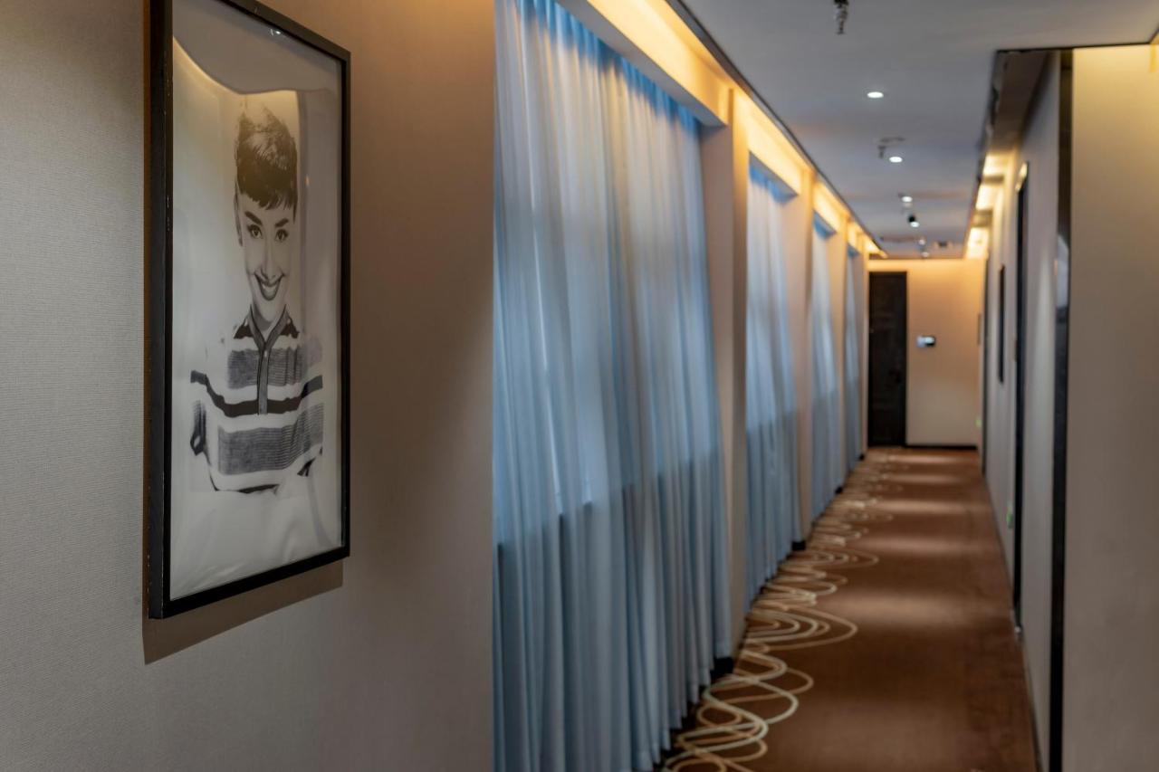 Xana Hotelle Guangzhou Exteriör bild